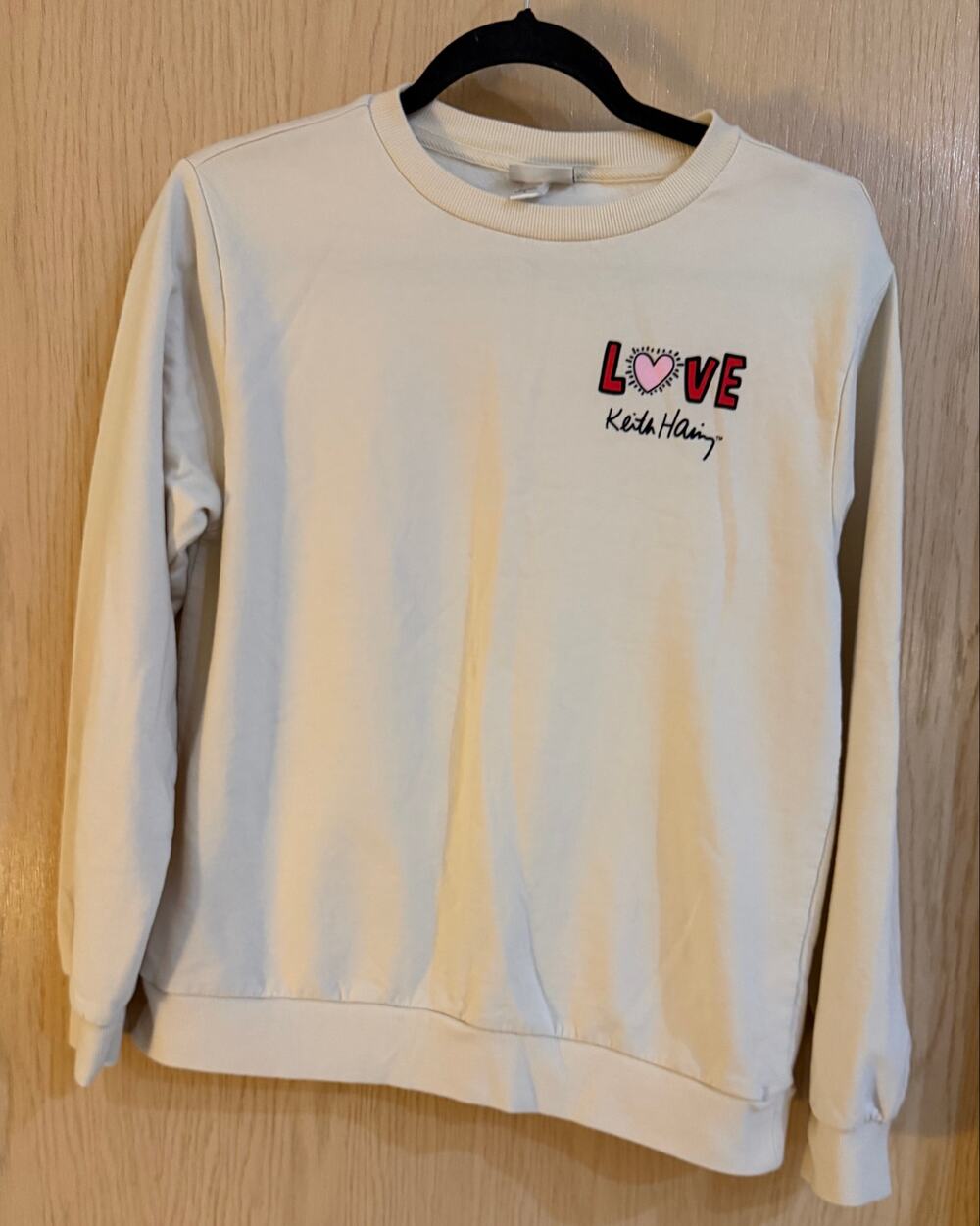 Keith Haring LOVE Heart Dancing Figure Graphic Sweatshirt Cream Small